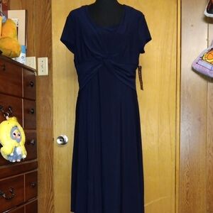 Chic Navy Midi Dress